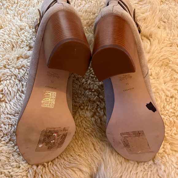 NWOB Coach Olivia Suede Bootie in Oatmeal Sz 11 - Picture 15 of 15